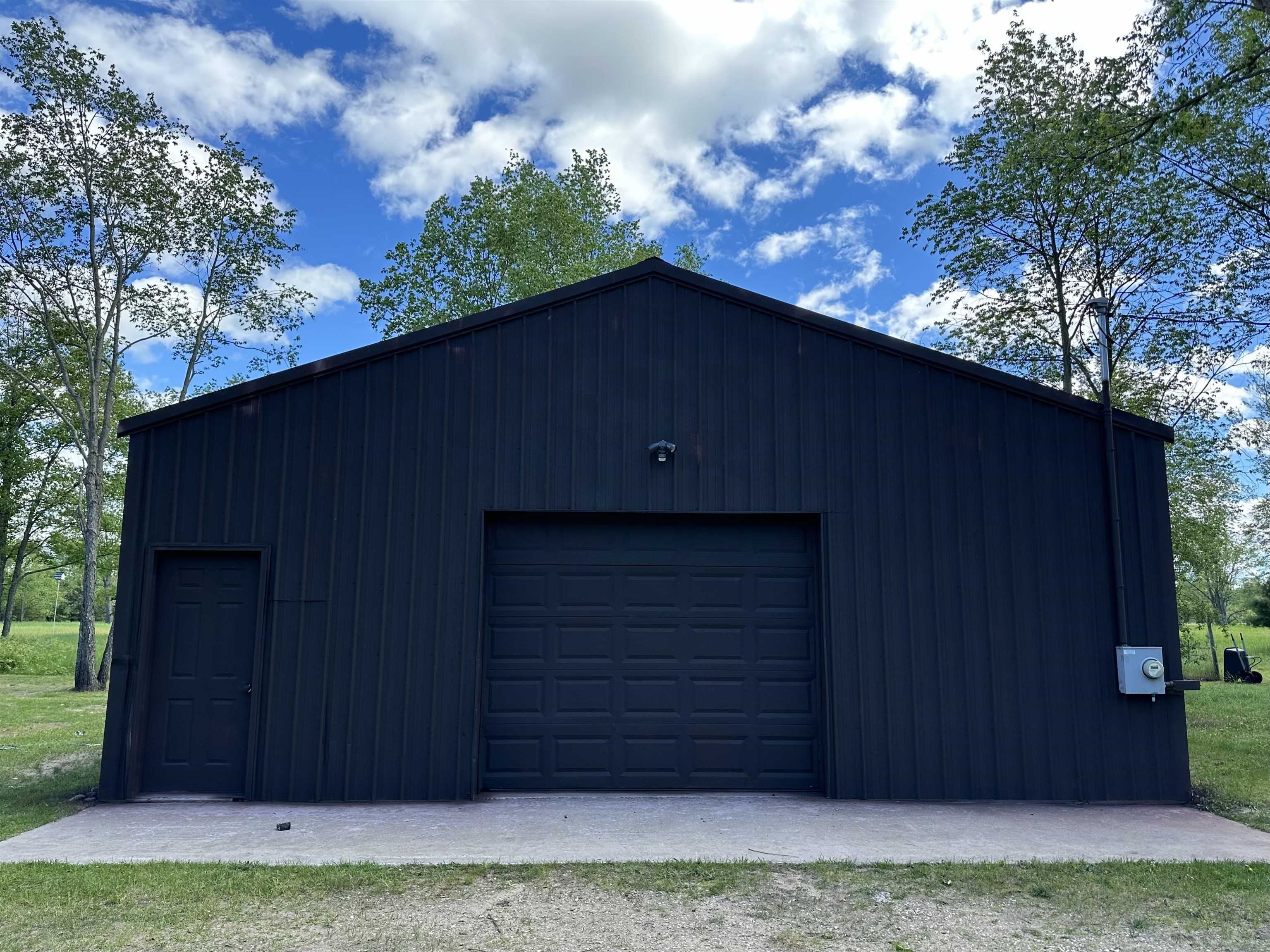 3733 South Reynolds Road Thompsonville, MI 49683 - Photo 6 of 42 Gallery Image 6