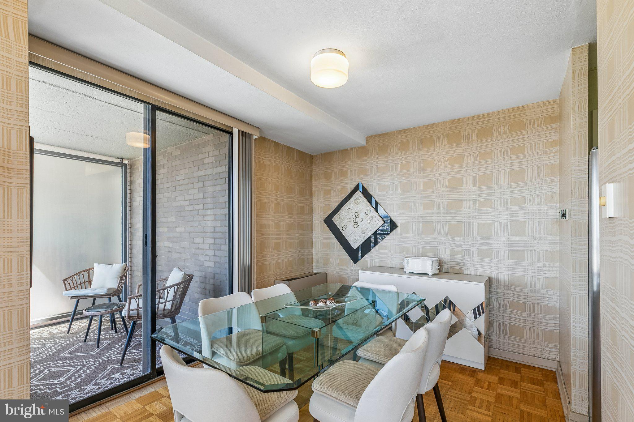 224-30 West Rittenhouse Square, Unit 2510 Philadelphia, PA 19103 - Photo 4 of 30 Gallery Image 4
