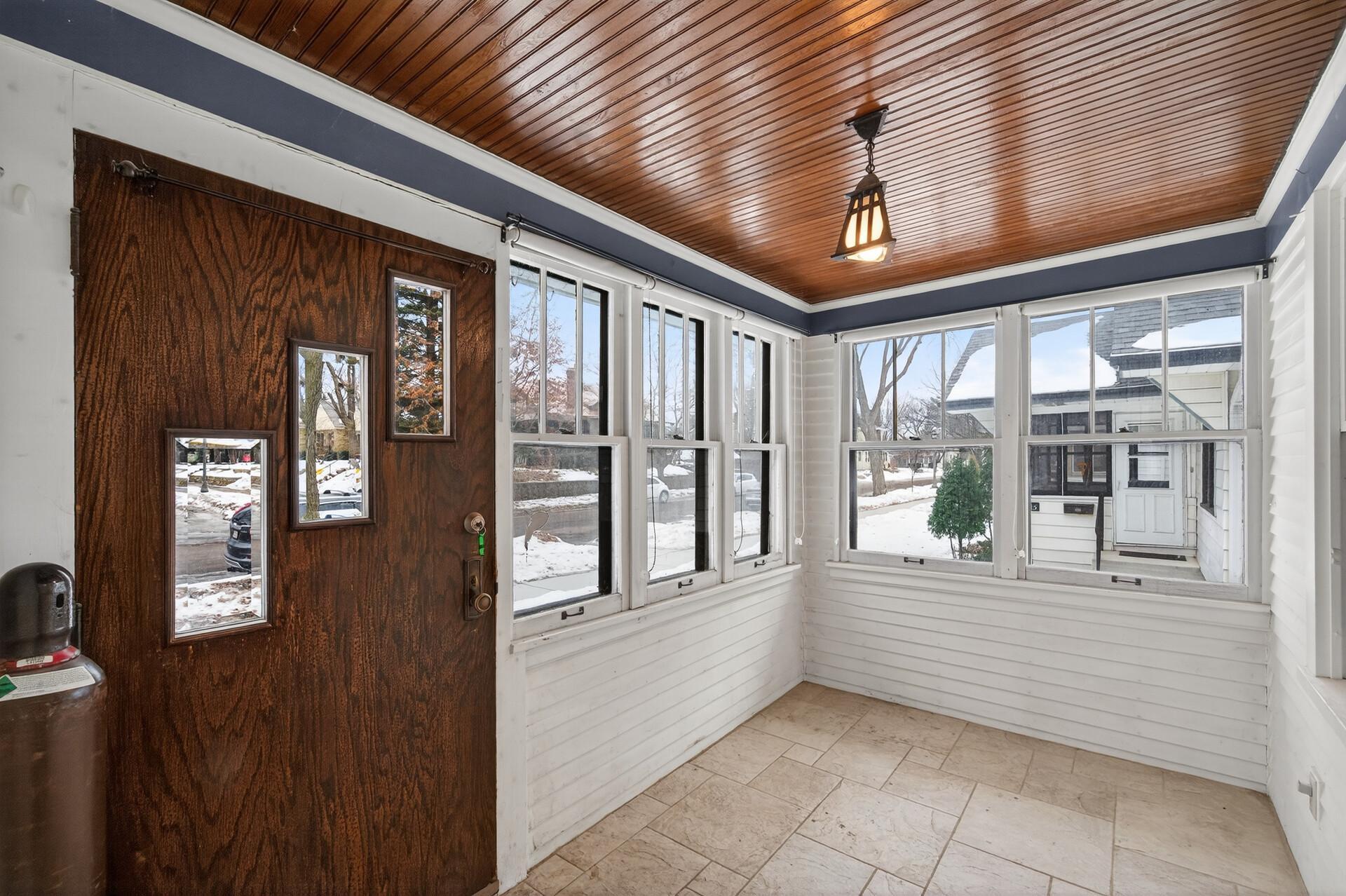 271 Pascal Street South St. Paul, MN 55105 - Photo 5 of 29