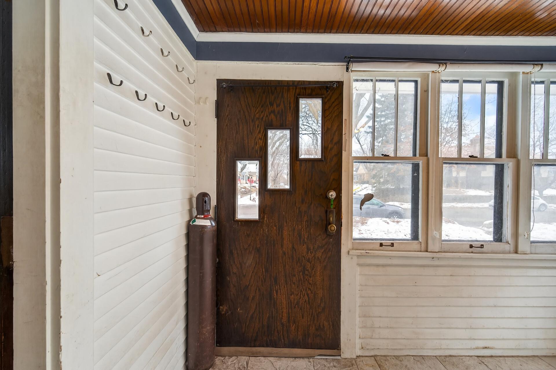 271 Pascal Street South St. Paul, MN 55105 - Photo 6 of 29