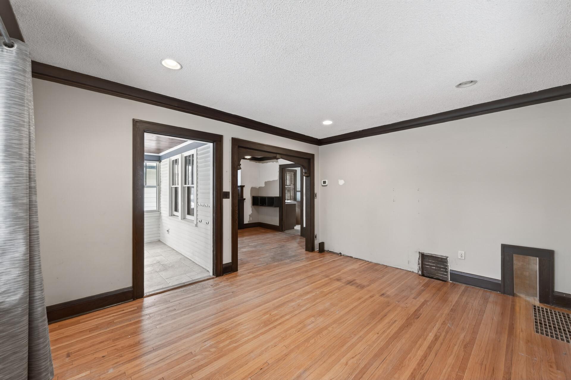 271 Pascal Street South St. Paul, MN 55105 - Photo 8 of 29