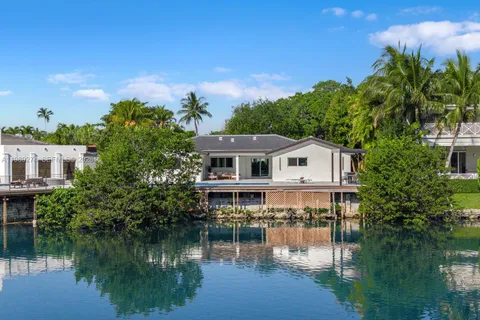 $2,850,000 | 19721 Northeast 23rd Avenue, Miami, FL 33180