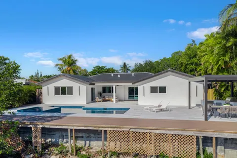 $2,850,000 | 19721 Northeast 23rd Avenue, Miami, FL 33180