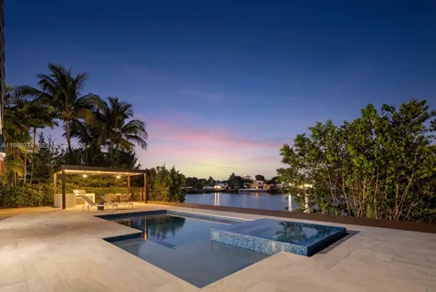$2,850,000 | 19721 Northeast 23rd Avenue, Miami, FL 33180
