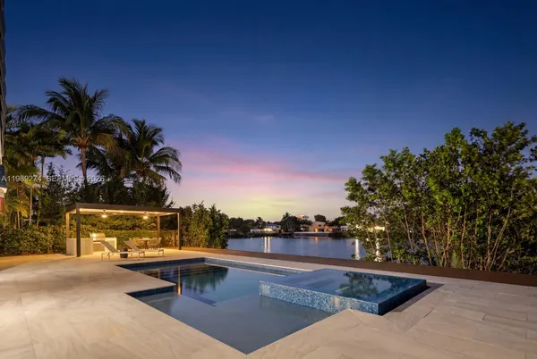 $2,850,000 | 19721 Northeast 23rd Avenue, Miami, FL 33180