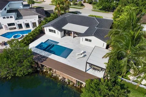$2,850,000 | 19721 Northeast 23rd Avenue, Miami, FL 33180