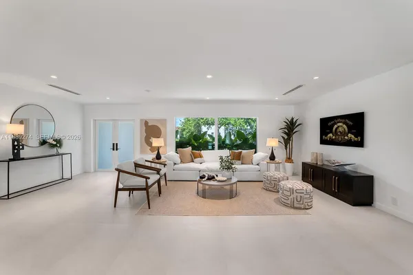 $2,850,000 | 19721 Northeast 23rd Avenue, Miami, FL 33180