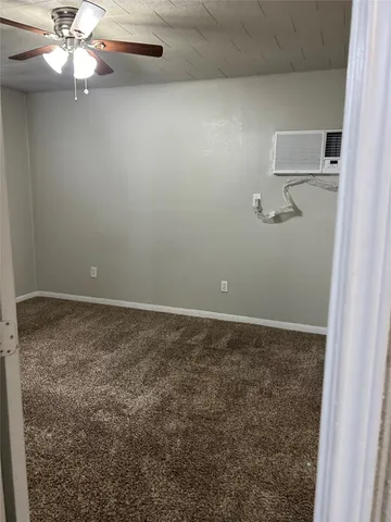 $750 | 1020 1/2 North Main Street, Unit 10, Baytown, TX 77520