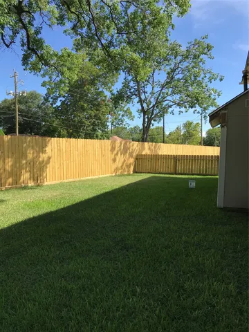 $700 | 1020 1/2 North Main Street, Unit 10, Baytown, TX 77520