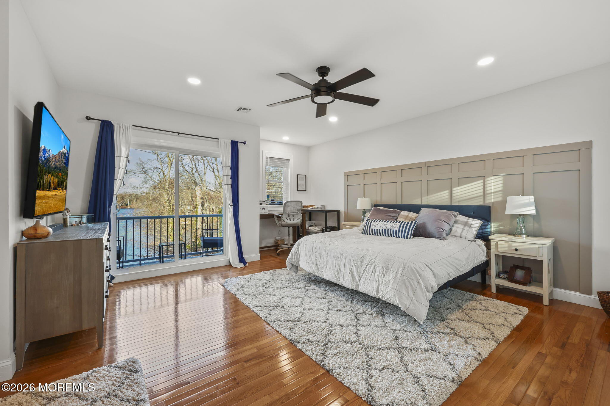 91 Davis Lane Red Bank, NJ 07701 - Photo 29 of 87 a bedroom with a large bed and a large window