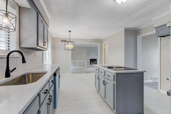 $2,400 | 7801 Autumn Creek Drive, Memphis, TN 38018