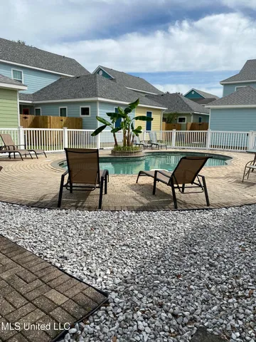 $2,500 | 216 Carre Court, Unit 12, Bay St. Louis, MS 39520