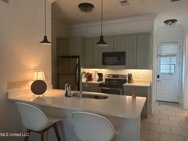 $2,500 | 216 Carre Court, Unit 12, Bay St. Louis, MS 39520