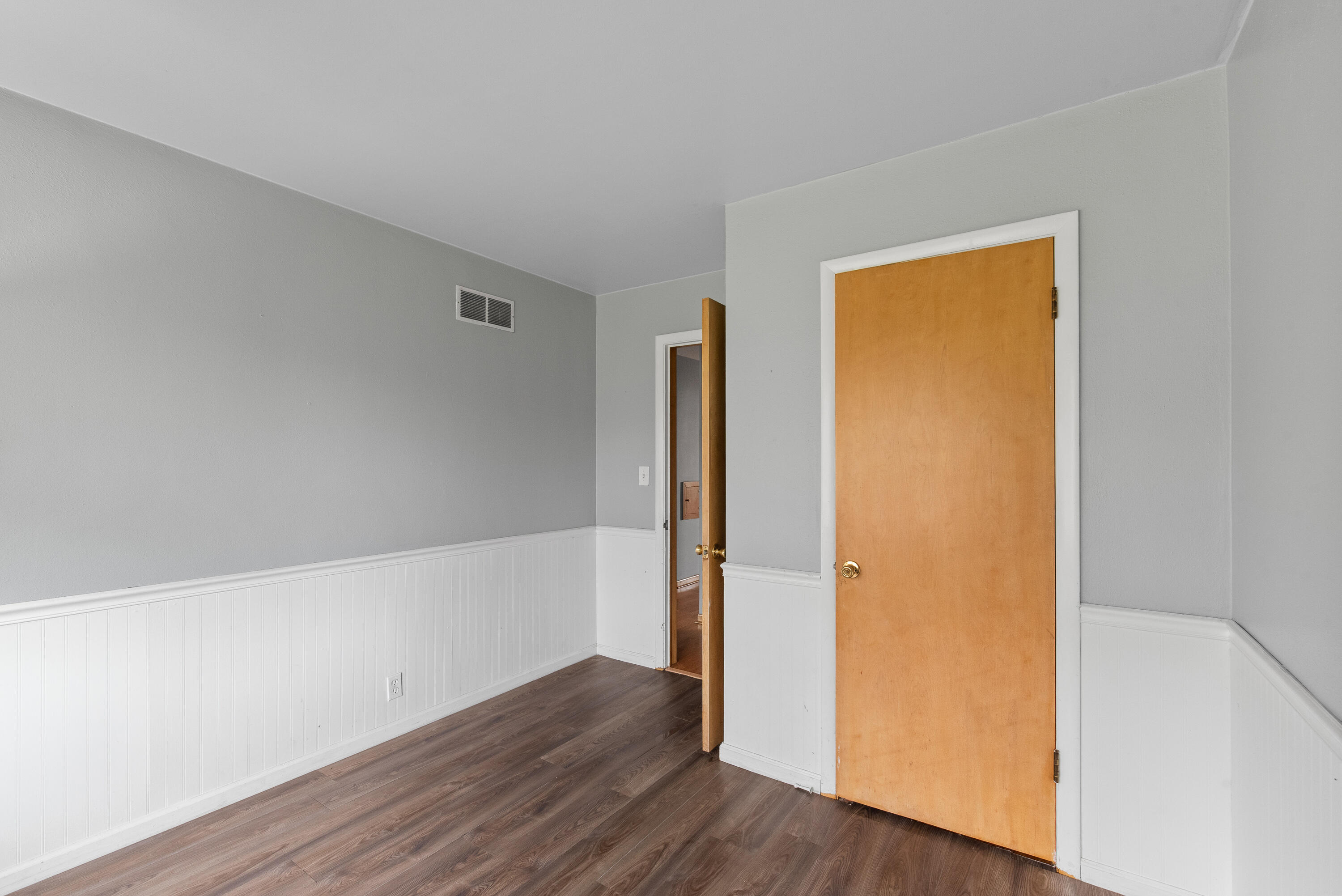 6845 North 102nd Street Milwaukee, WI 53224 - Photo 9 of 21 Office or nursery