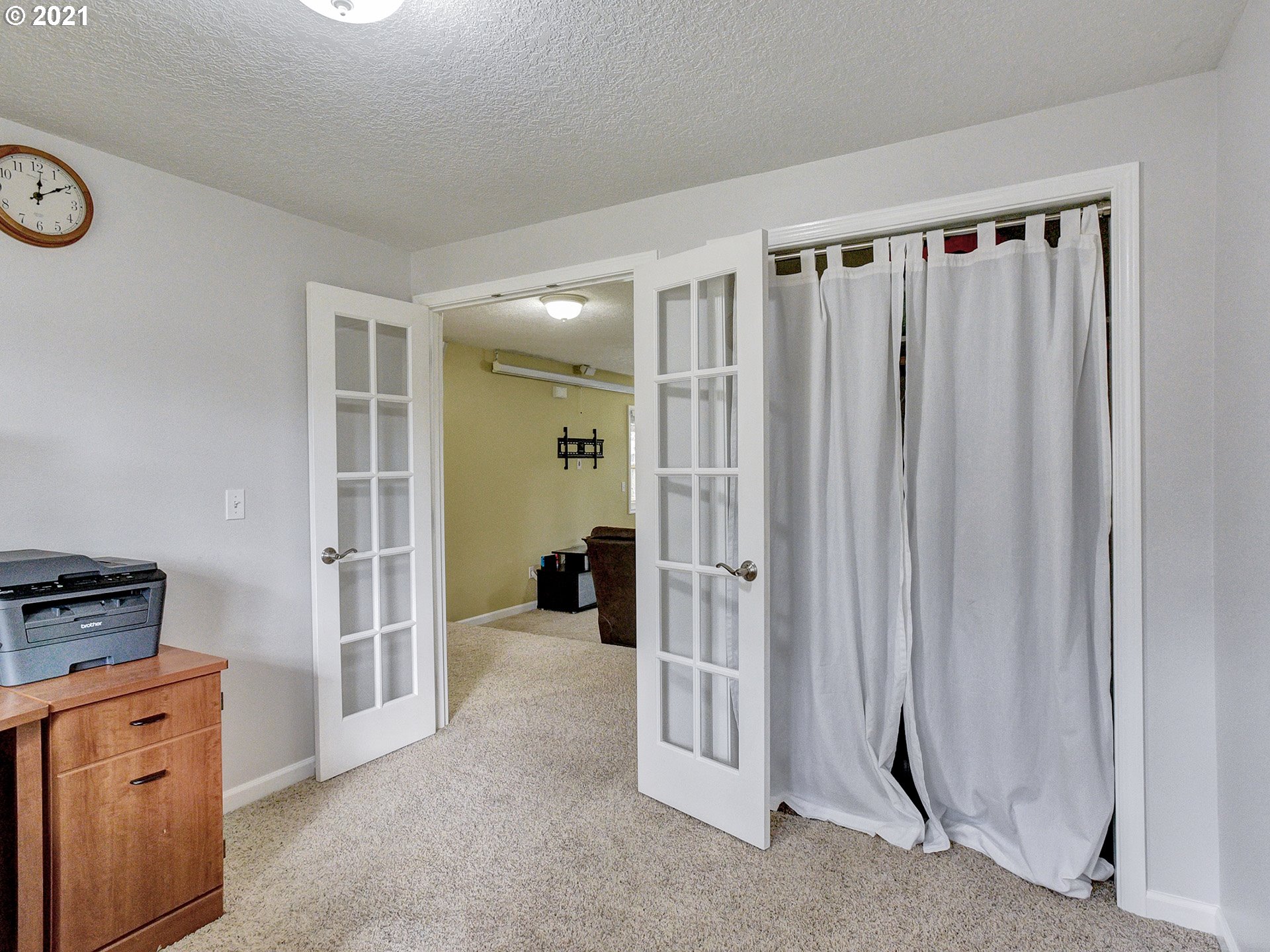 11611 Southeast Reedway Street Portland, OR 97266 - Photo 17 of 29