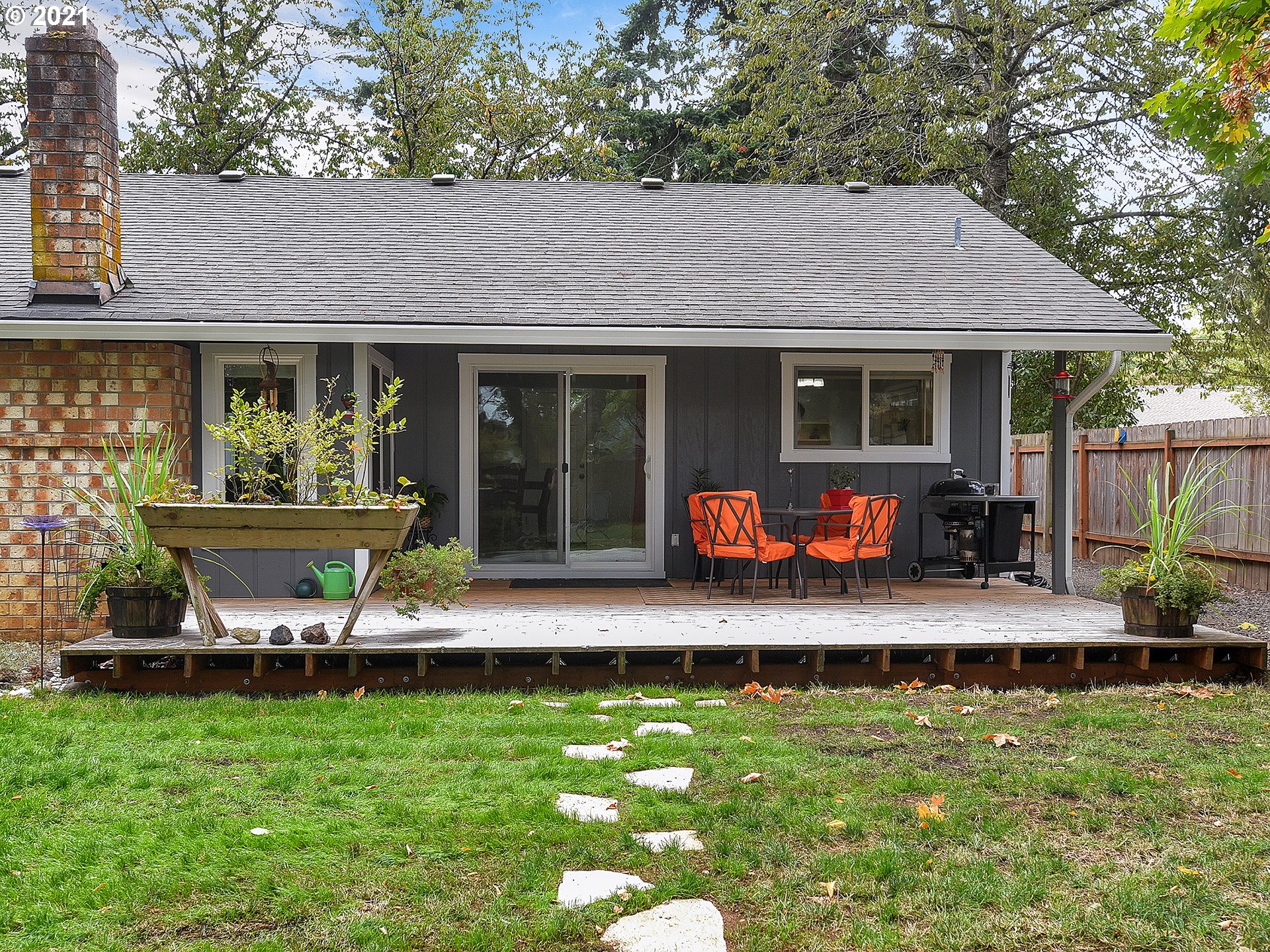 11611 Southeast Reedway Street Portland, OR 97266 - Photo 24 of 29