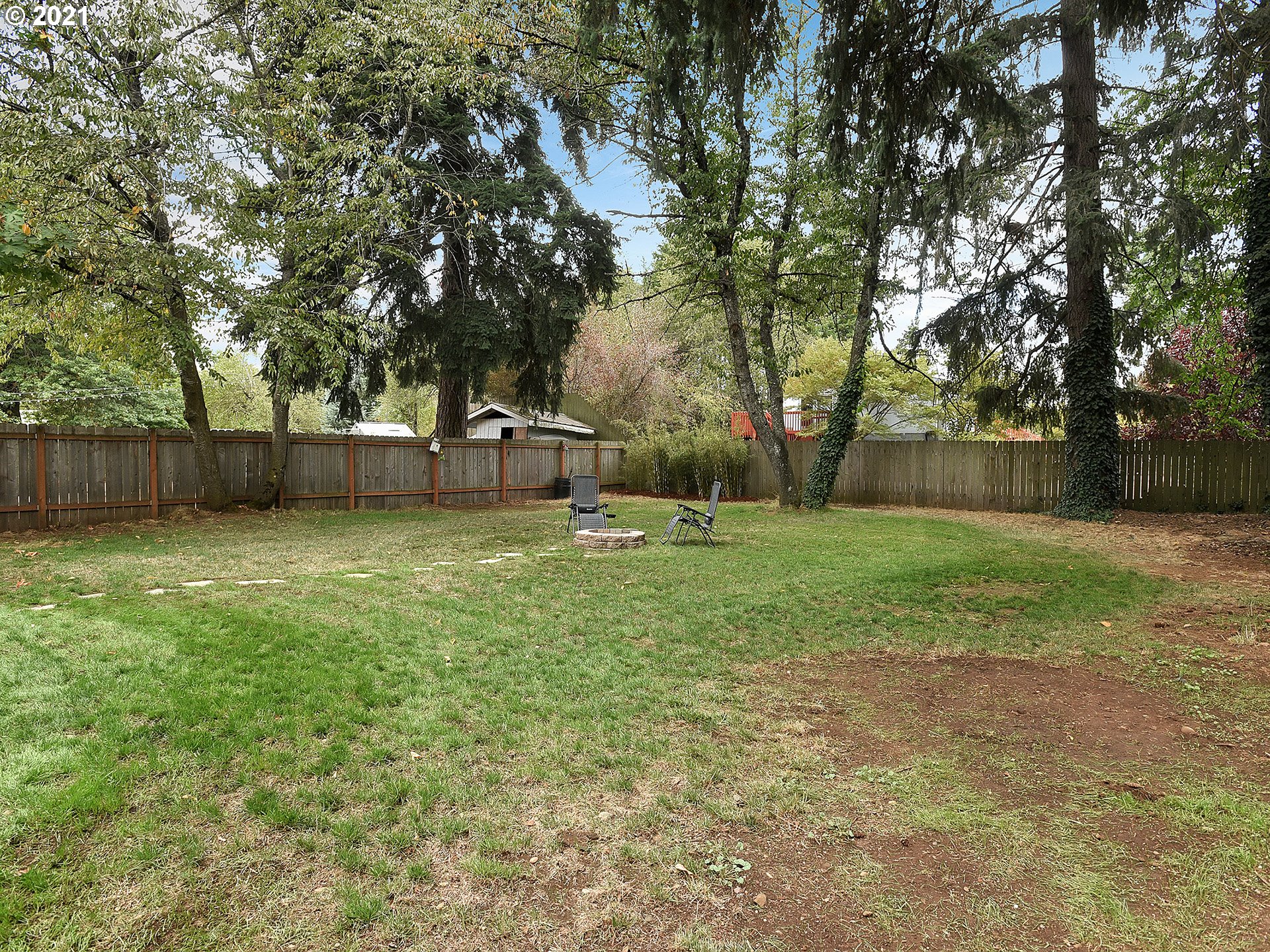 11611 Southeast Reedway Street Portland, OR 97266 - Photo 26 of 29
