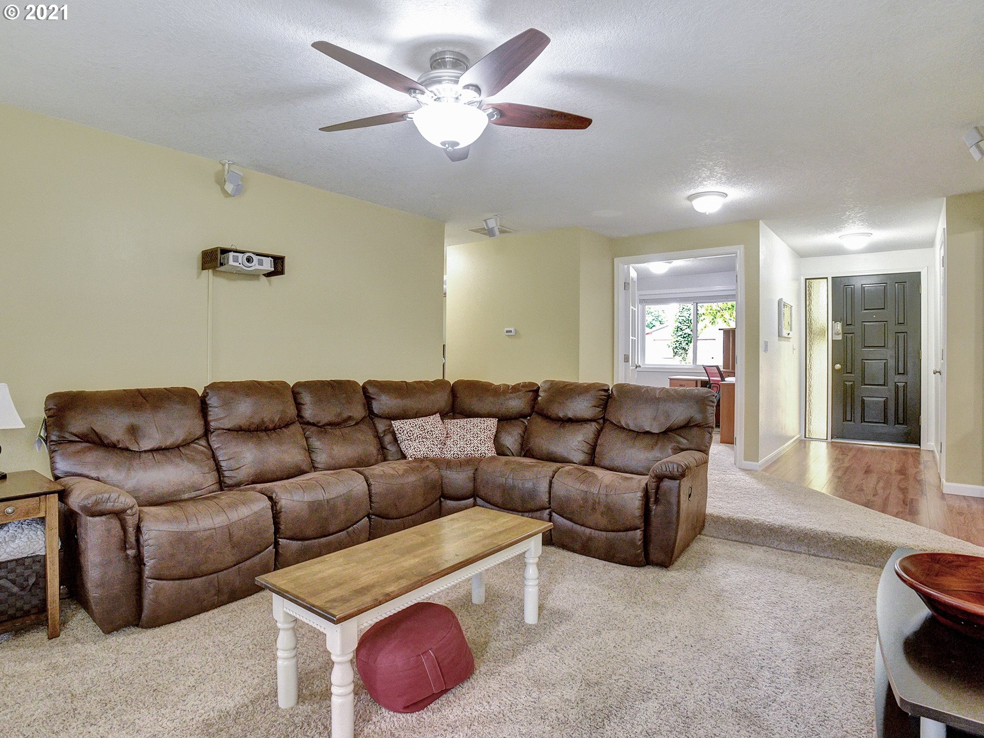 11611 Southeast Reedway Street Portland, OR 97266 - Photo 7 of 29