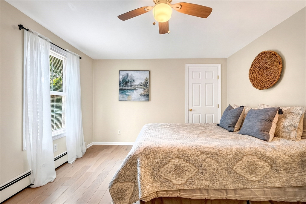 88 Waterfield Road Barnstable, MA 02655 - Photo 13 of 37
