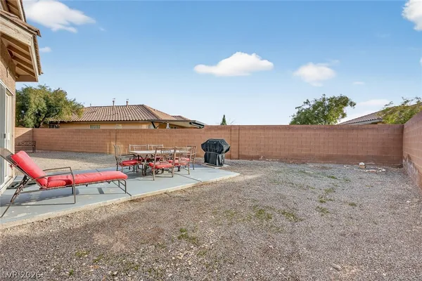 $399,900 | 8809 Cavern Peak Drive, Las Vegas, NV 89178