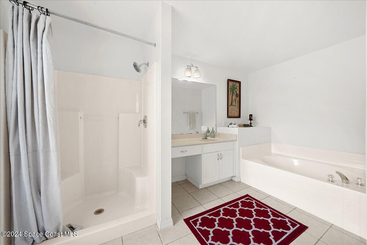 488 Abello Road Southeast Palm Bay, FL 32909 - Photo 22 of 35 Primary Bathroom