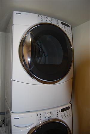 349 Norfolk Street, Unit R Cambridge, MA 02139 - Photo 9 of 11 a utility room with a washer and dryer