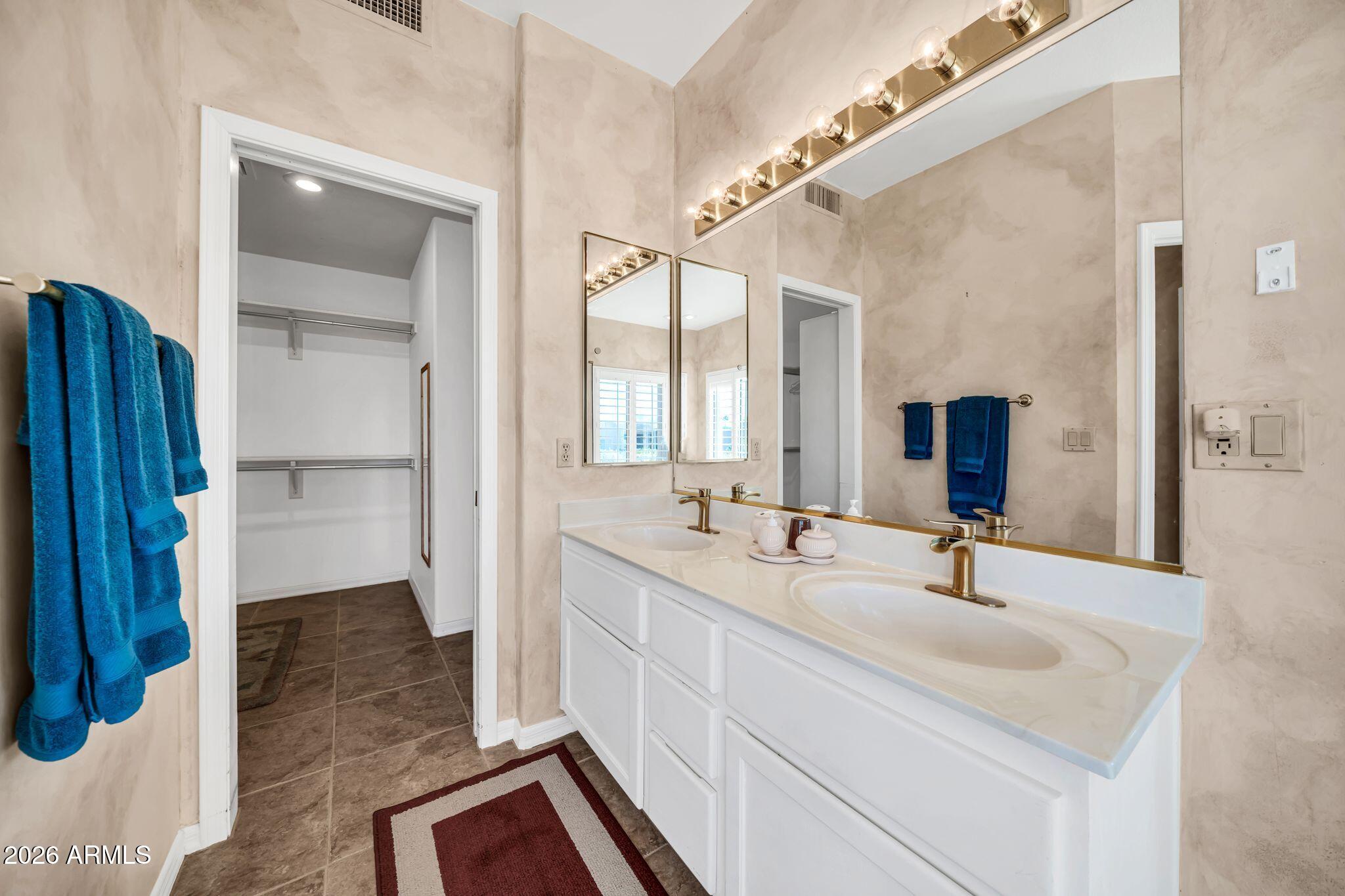 24810 North Vado Court Rio Verde, AZ 85263 - Photo 25 of 42 Primary en-suite