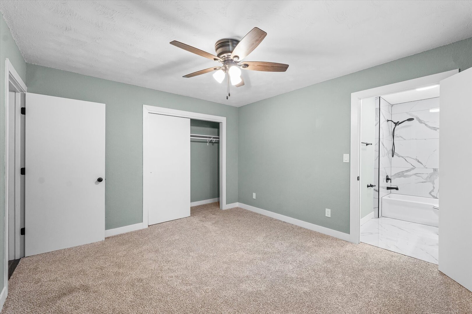 10 East Locust Street Ashmore, IL 61912 - Photo 20 of 28 a view of an empty room and window