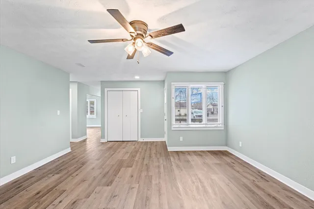 $199,900 | 10 East Locust Street, Ashmore, IL 61912