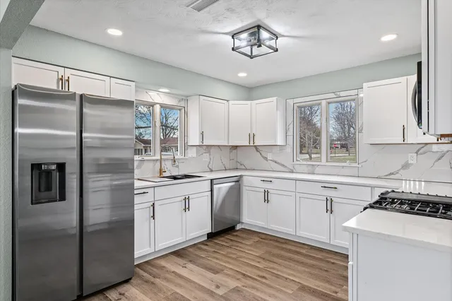 $199,900 | 10 East Locust Street, Ashmore, IL 61912