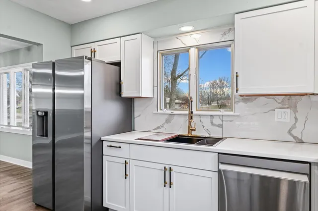 $199,900 | 10 East Locust Street, Ashmore, IL 61912