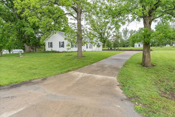 $319,000 | 10529 North Shore Drive, Hillsboro, OH 45133