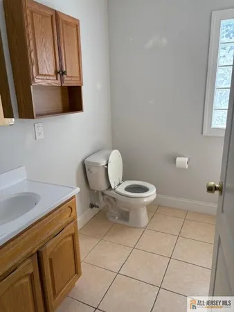 $2,750 | 728 Linden Avenue, Unit 2, Elizabeth, NJ 07202