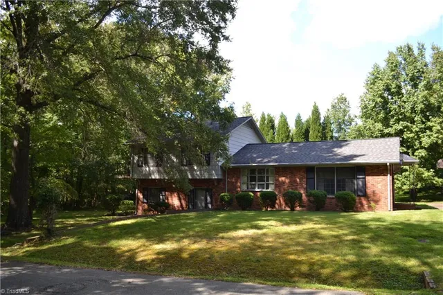 $199,900 | 202 West Tidball Avenue, Madison, NC 27025