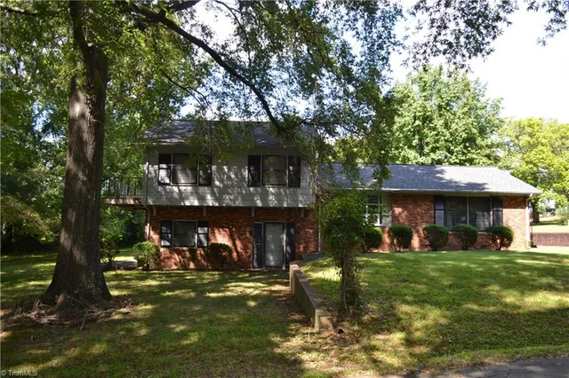 $199,900 | 202 West Tidball Avenue, Madison, NC 27025