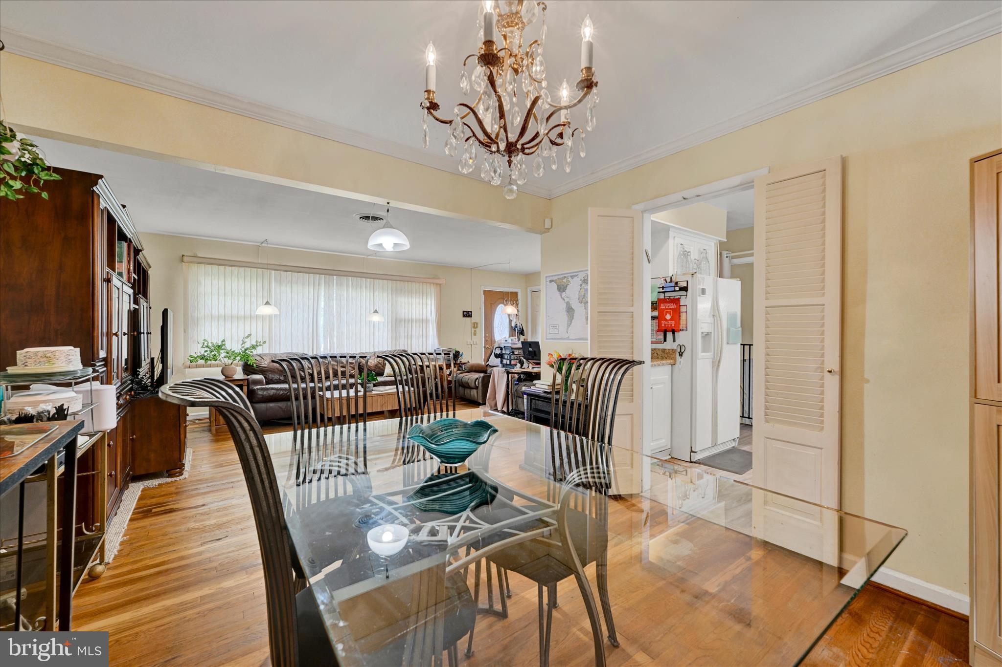 6606 Baythorne Road Baltimore, MD 21209 - Photo 11 of 42