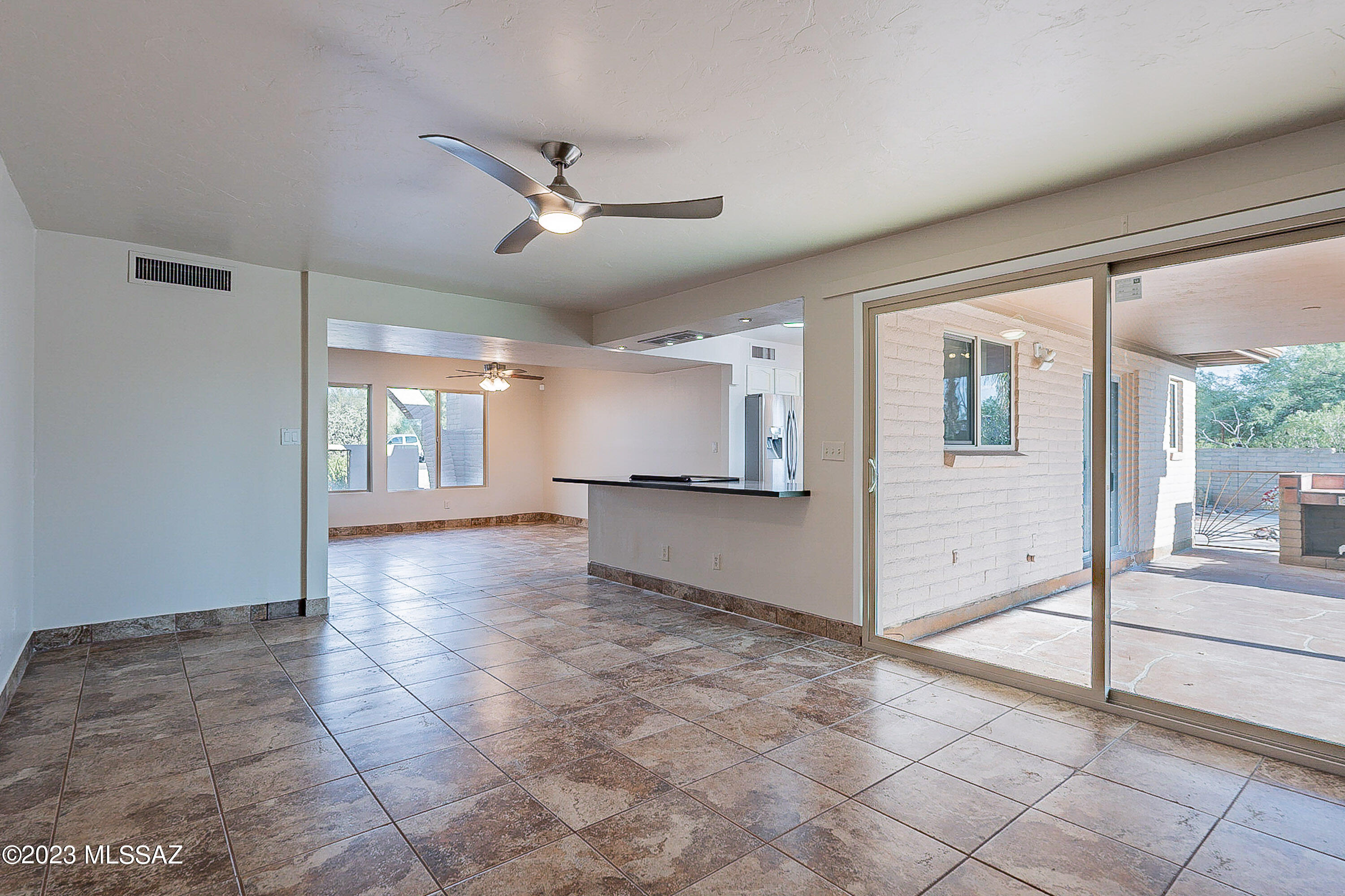 8363 North Wanda Road Tucson, AZ 85704 - Photo 18 of 43