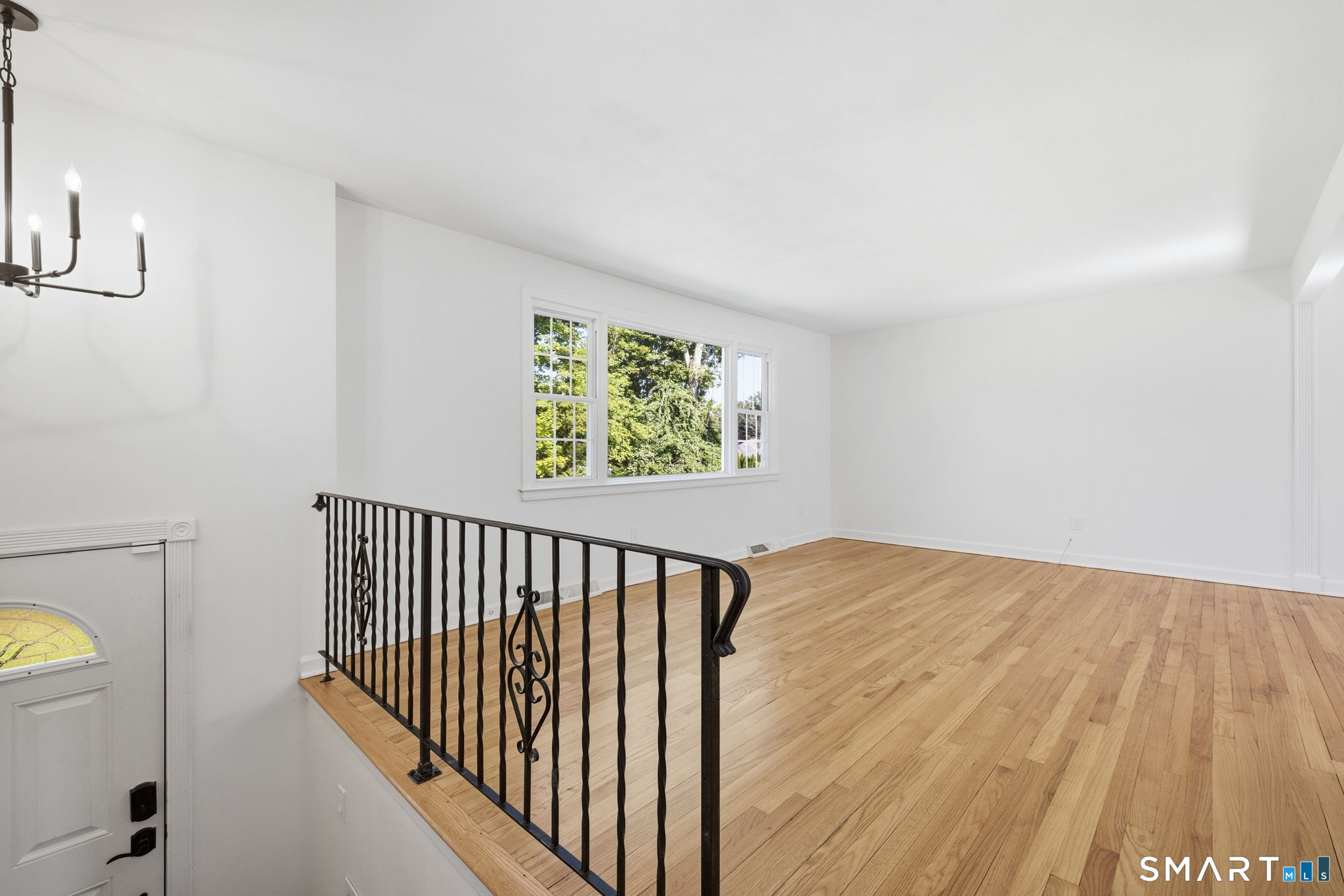 99 Cow Hill Road Clinton, CT 06413 - Photo 9 of 32 Gallery Image 9