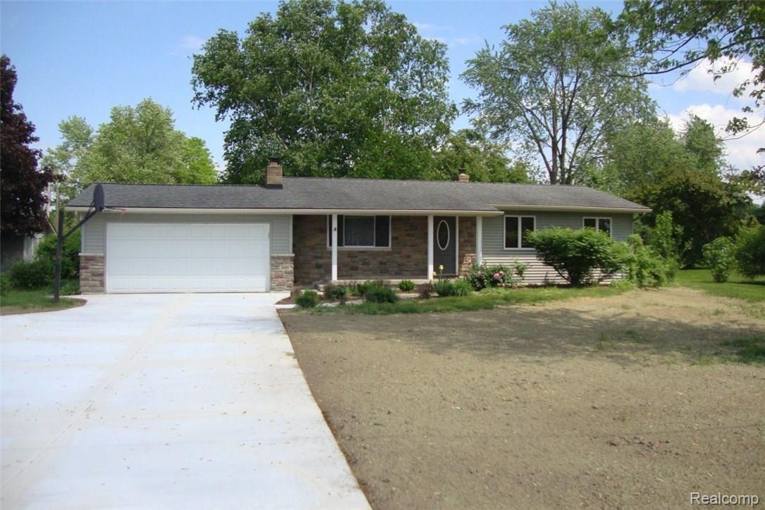 2510 North Irish Road Davison, MI 48423 - Photo 1 of 23 DSC00064.jpg
