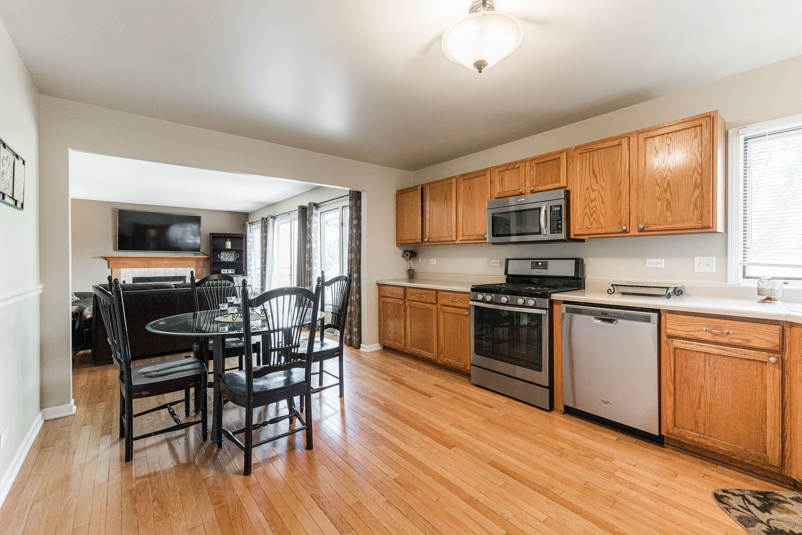 816 Springbrook Lane Bolingbrook, IL 60490 - Photo 6 of 29