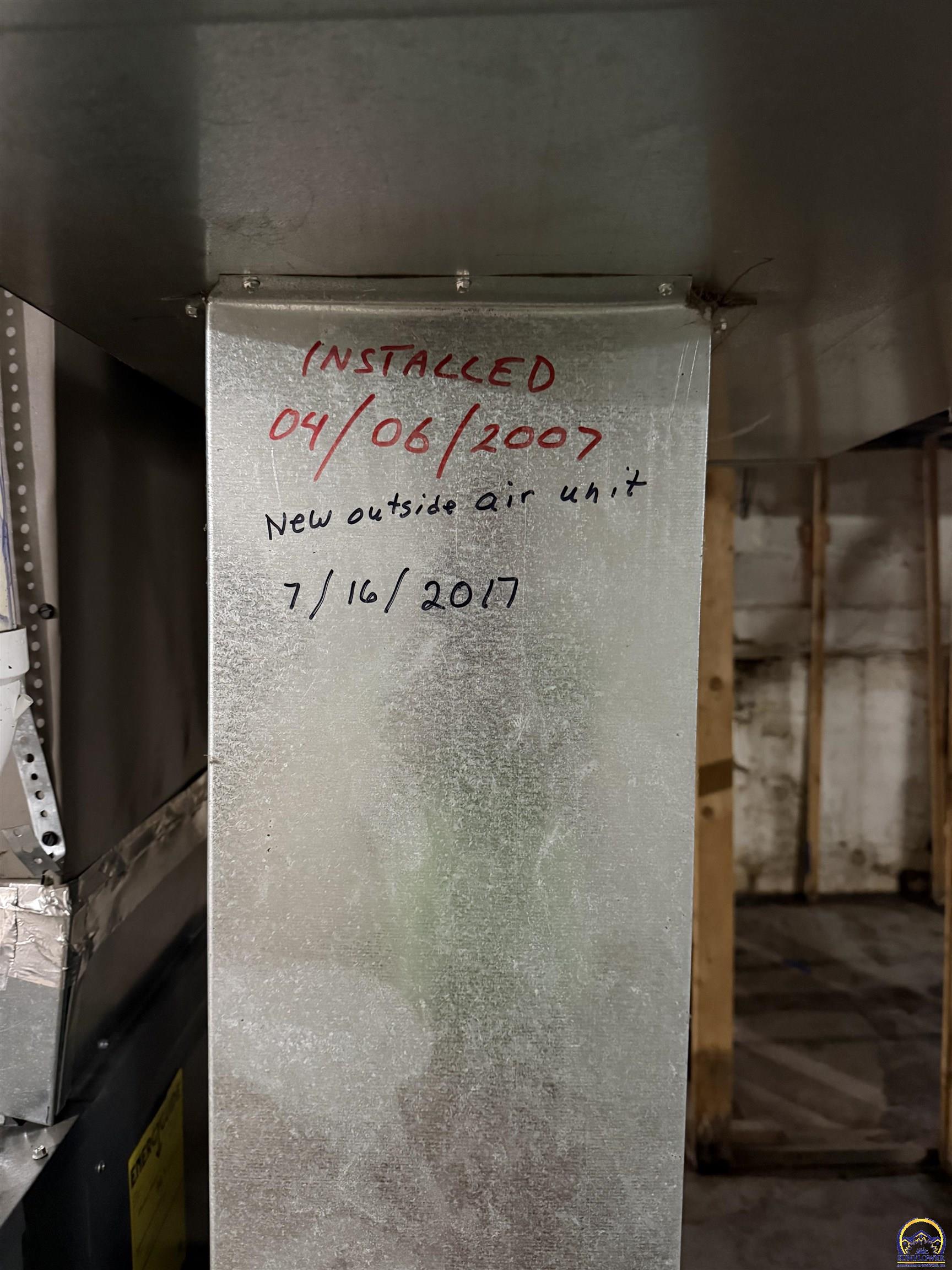 1222 Southwest Lane Street Topeka, KS 66604 - Photo 17 of 23