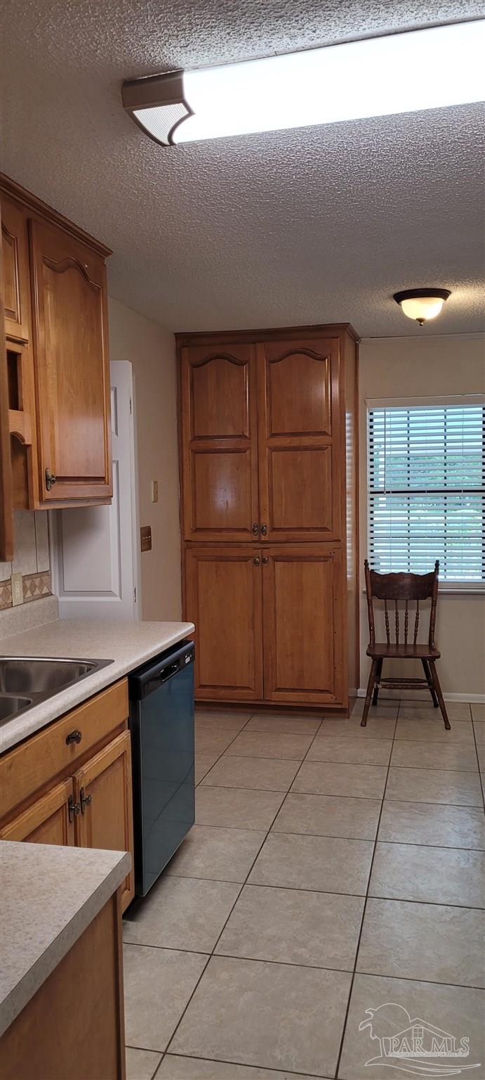 4381 Chestnut Road Molino, FL 32577 - Photo 11 of 36 Gallery Image 11
