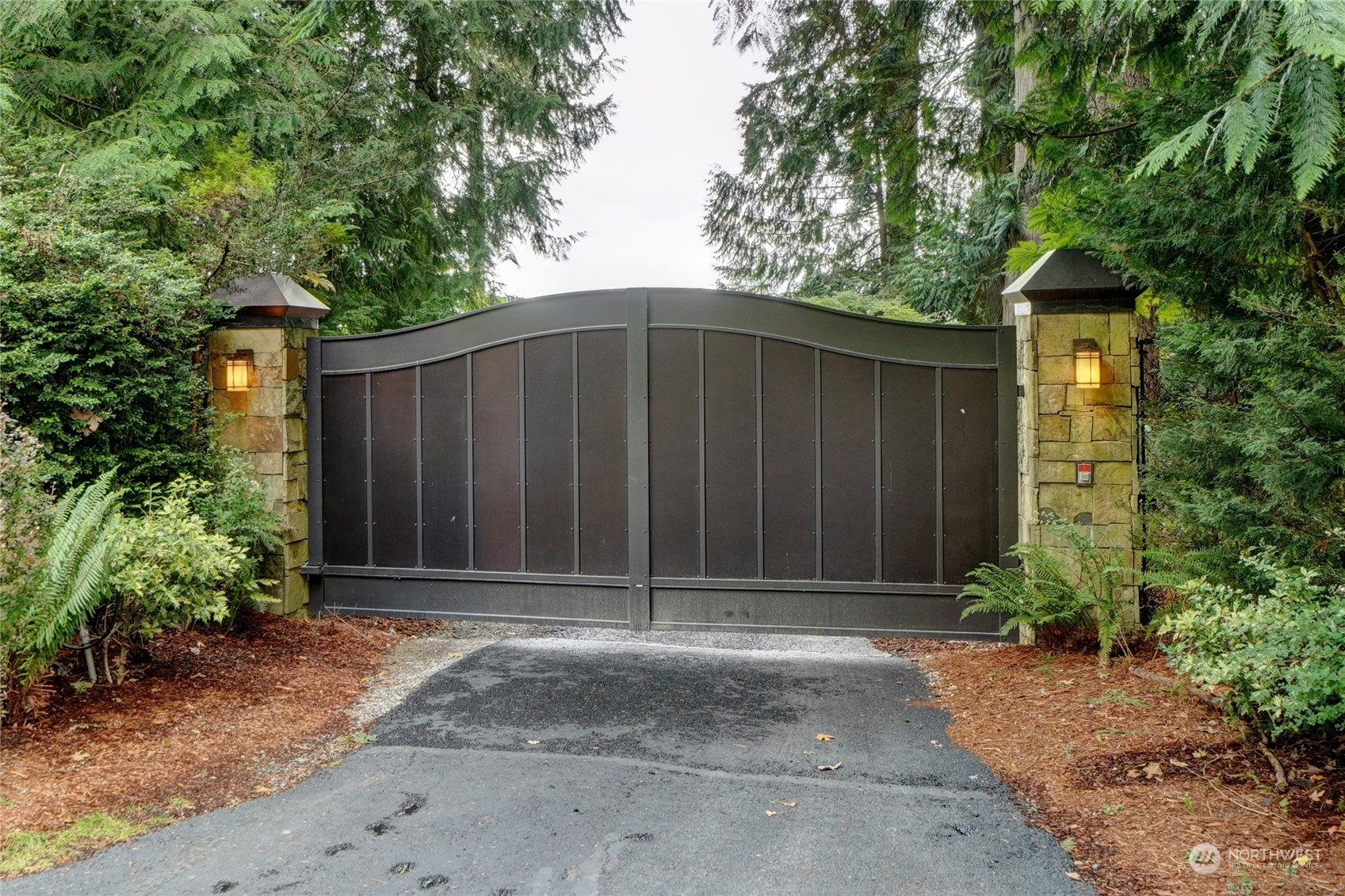 12922 Thomas Road Northwest Gig Harbor, WA 98329 - Photo 27 of 38 a house with a outdoor space