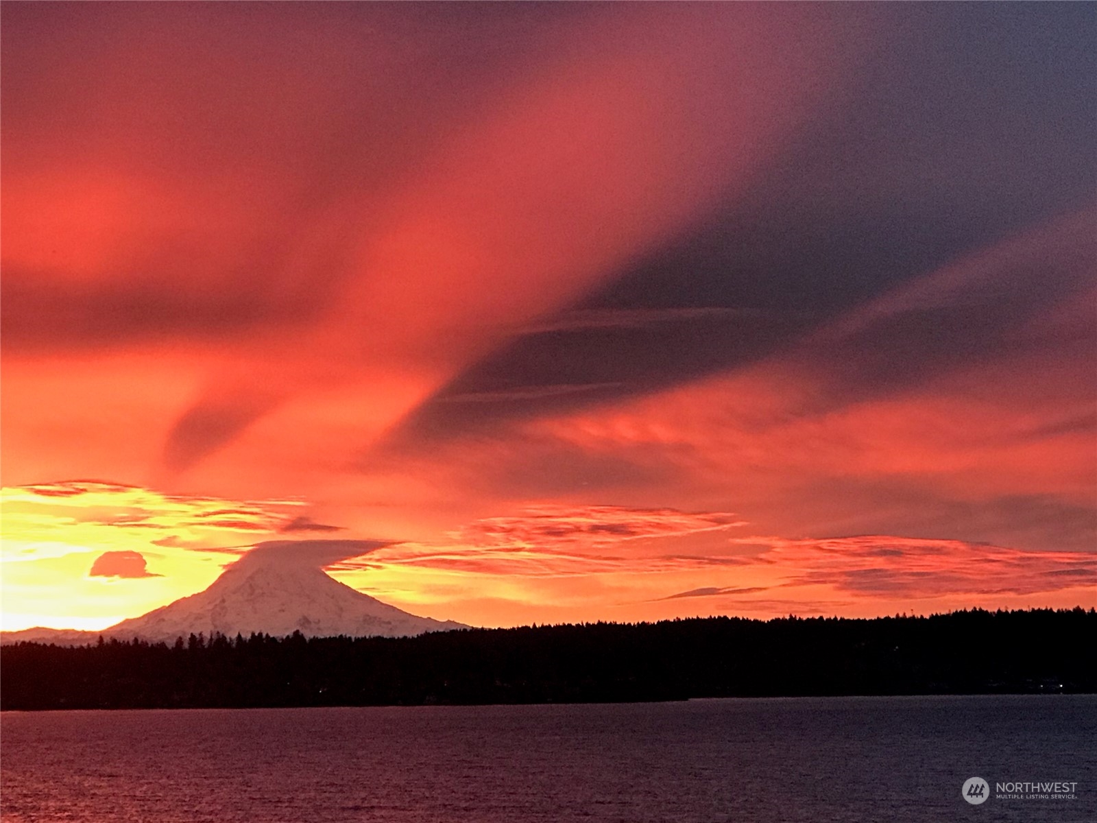 12922 Thomas Road Northwest Gig Harbor, WA 98329 - Photo 32 of 38 a view of sunset