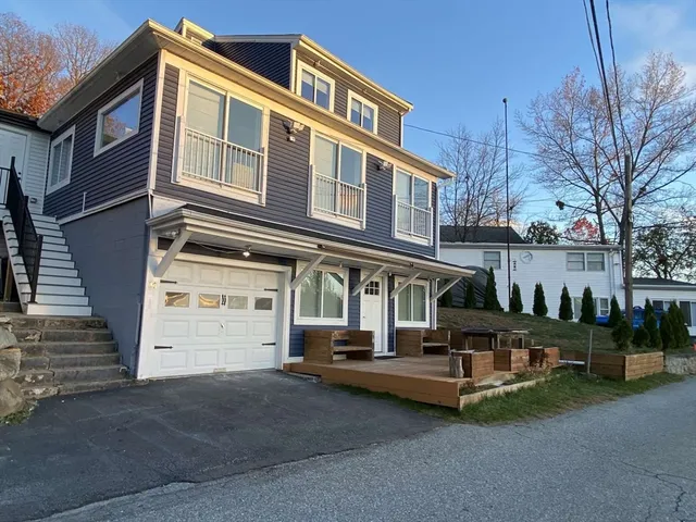 a house view with a outdoor space