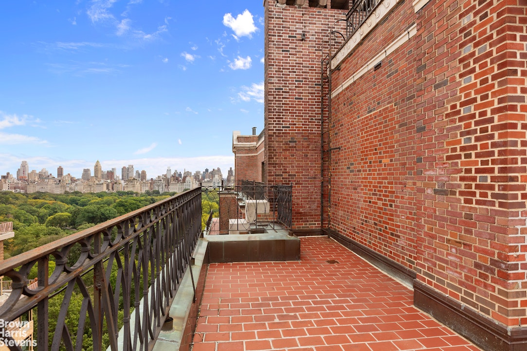 101 Central Park West, Unit PHF Manhattan, NY 10023 - Photo 22 of 27 a view of city from balcony
