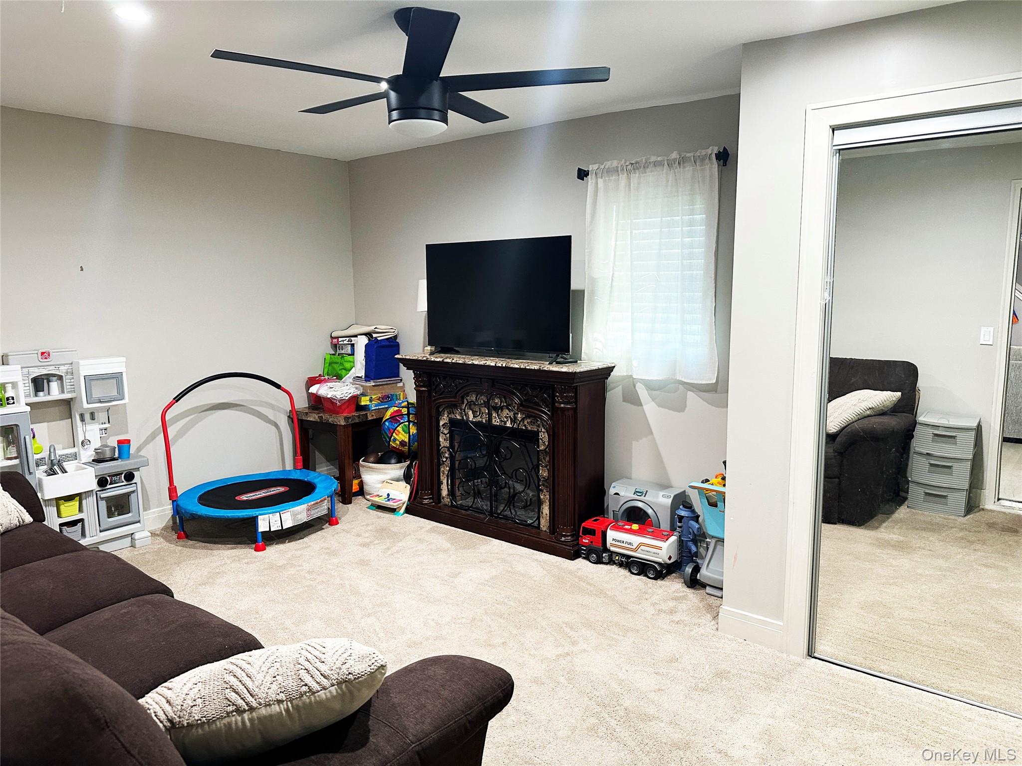 94 Mallard Road Levittown, NY 11756 - Photo 11 of 15