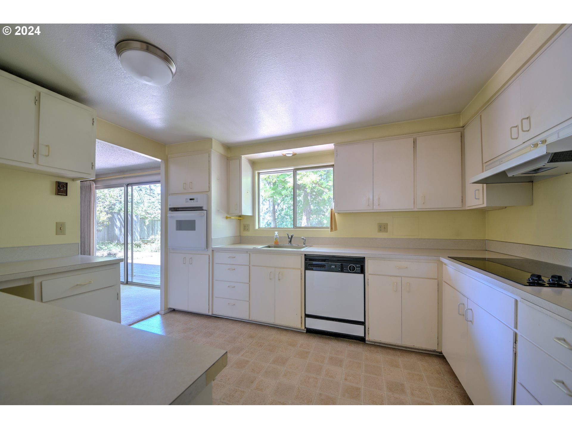 55 Coachman Drive Eugene, OR 97405 - Photo 9 of 32