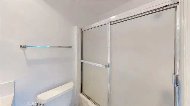 $2,850 | 12157 Moorpark Street, Unit 202, Studio City, CA 91604