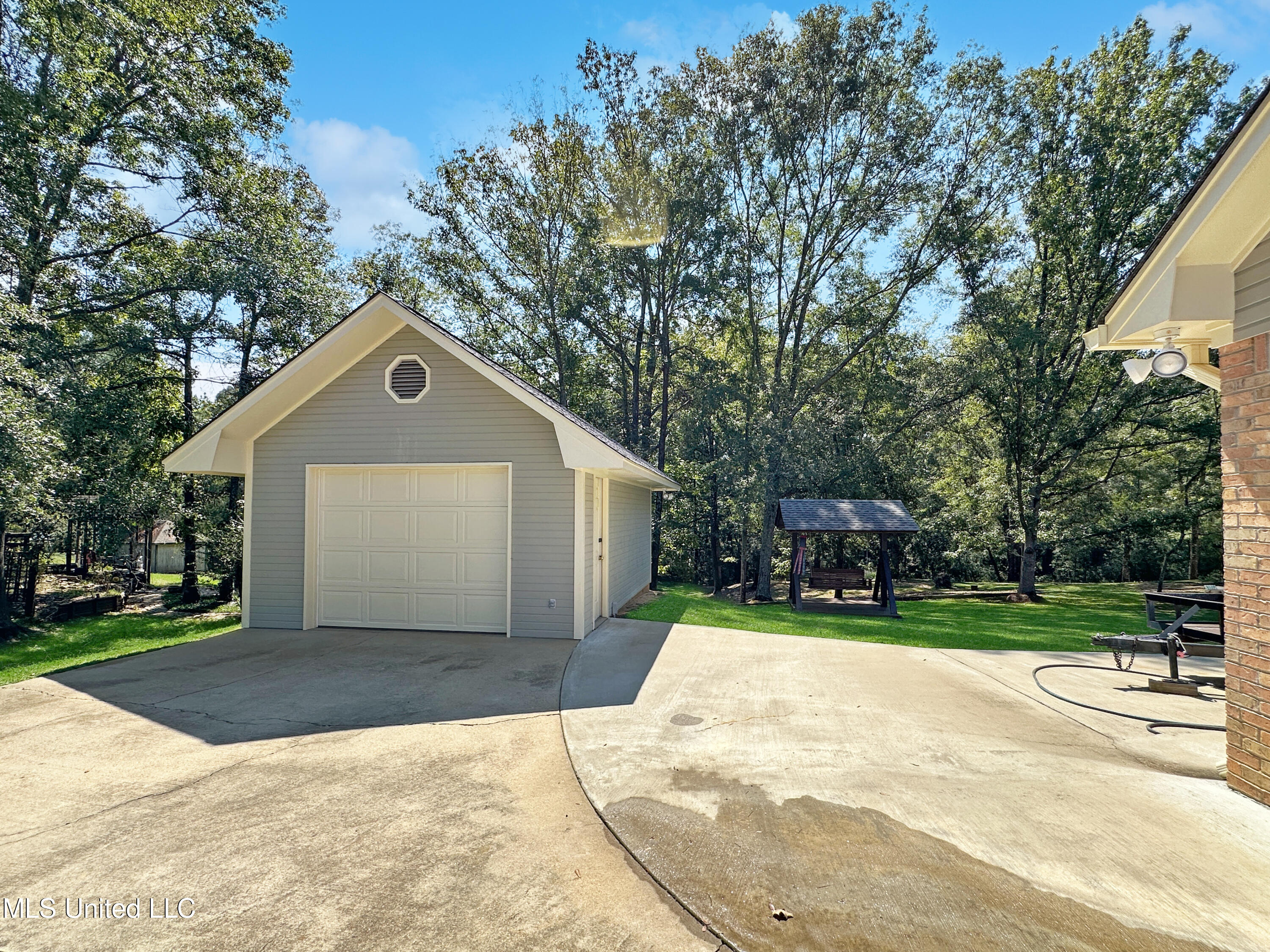 192 McCarty Road Byram, MS 39212 - Photo 3 of 36 3b117fb07f7189ee76a9364fb1235580d052536b